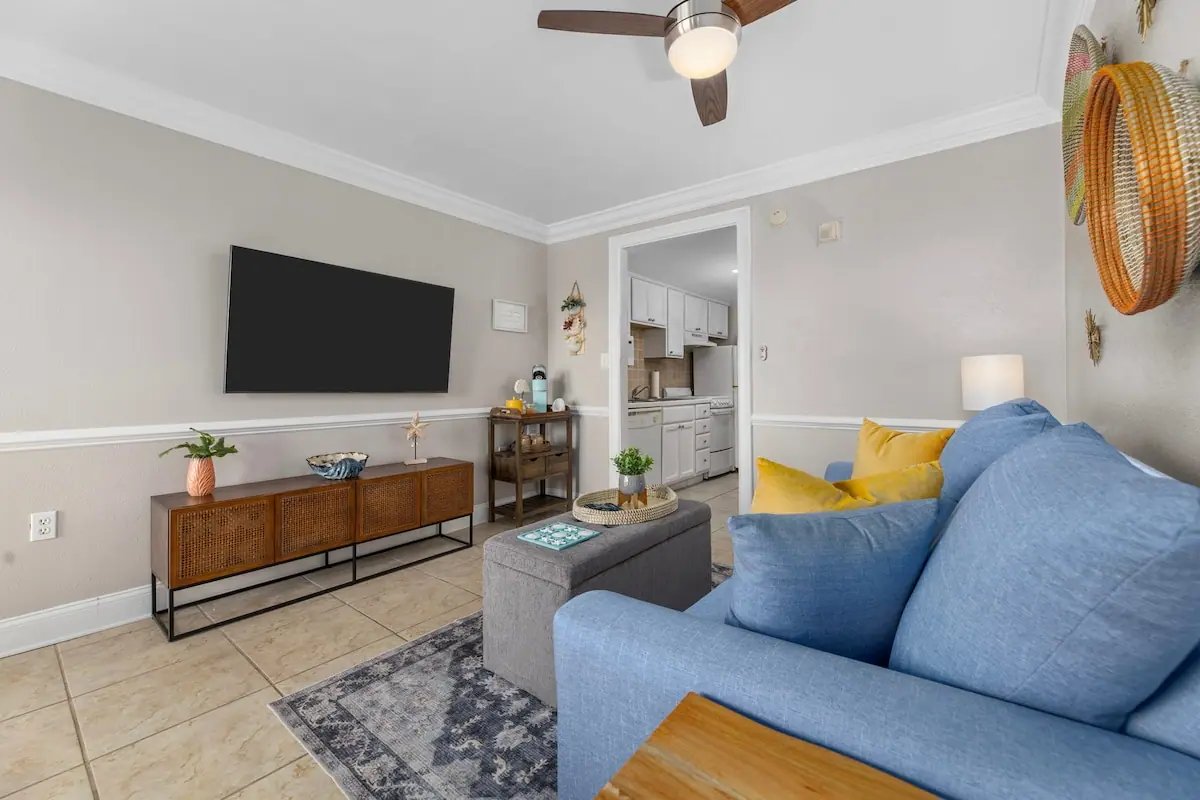 Smart TV with Cable and Streaming — Renovated Condo with Gorgeous Ocean Views