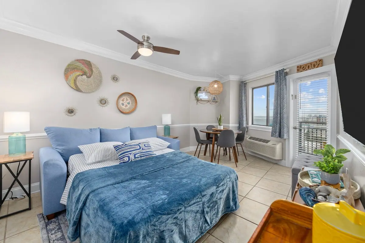 Pullout Couch — Renovated Condo with Gorgeous Ocean Views