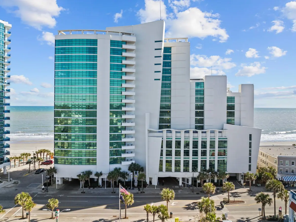 Unforgettable Getaway 3BR in Myrtle Beach, South Carolina: photo 4 of 10