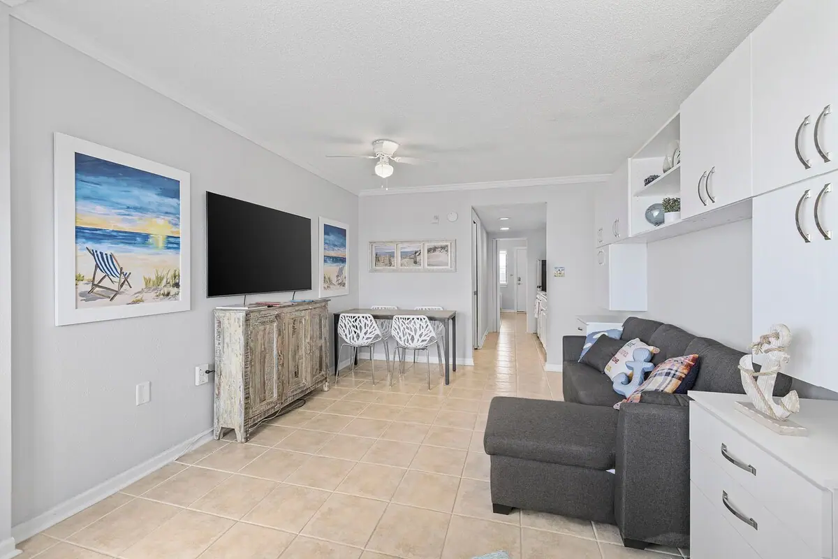 High-Floor Ocean View Condo in Myrtle Beach, South Carolina: photo 8 of 10