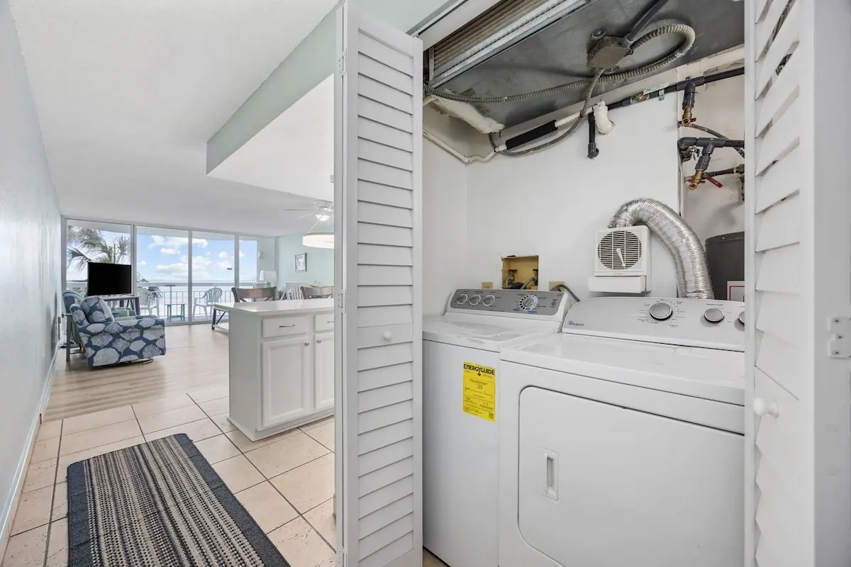 The Tide Calls 1BR Ocean Front in Murrells Inlet, South Carolina: photo 6 of 10